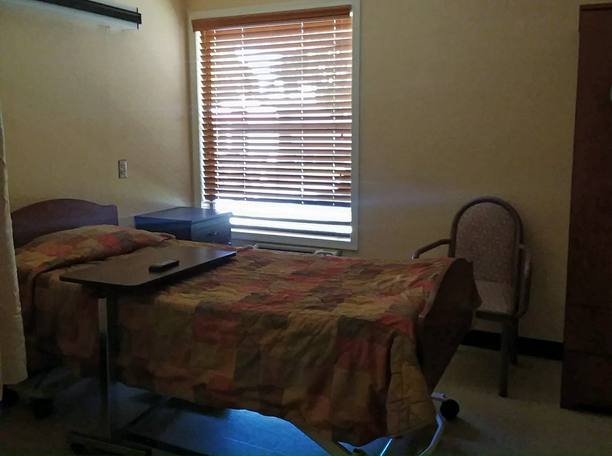 Photo 2