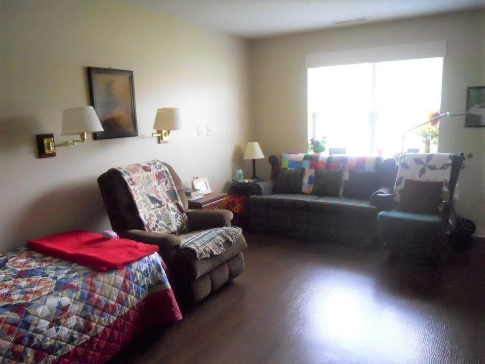 Photo 3